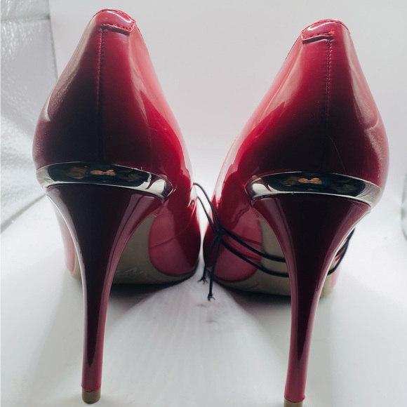 New Marc Fisher women's Red stiletto 4 inch pointed hill (155) - Picture 7 of 8